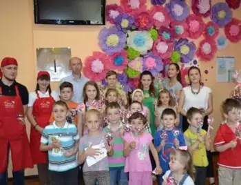 «Веселі кaрaмелі»: дітей у Кропивницькому навчали готувати цукерки (ФОТО) фото 1