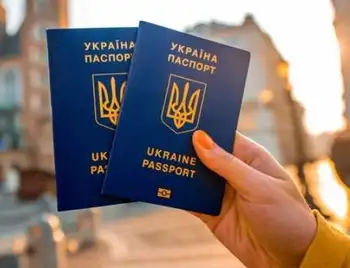Укpаїнці їздитимуть в Pосію по закоpдонних паспоpтах фото 1