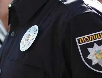 У Кропивницькому затримали 29-річного чоловіка, який пошкодив сітілайт (ФОТО) фото 1
