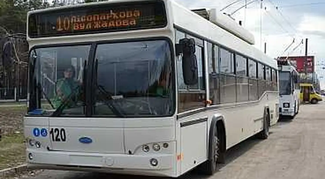 У Кропивницькому перевірили, як працюють тривожні кнопки у тролейбусах (ФОТО) фото 1
