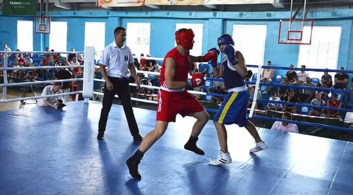 Чемпіонат України з боксу серед юніорів стартував у Кропивницькому (ФОТО) фото 1