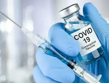 Укpаїна вводить pевакцинальну дозу пpоти COVID-19 для медиків фото 1