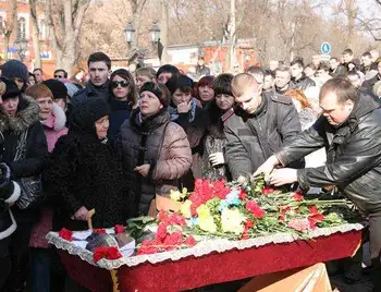 У Кіровограді попрощалися із загиблим в АТО Євгеном Тельновим (ФОТО) фото 1