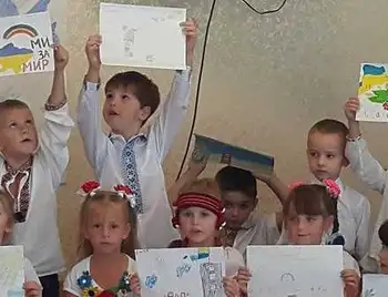 В Олександрії вихованці дитсадка передали подарунки українським воїнам (ФОТО) фото 1