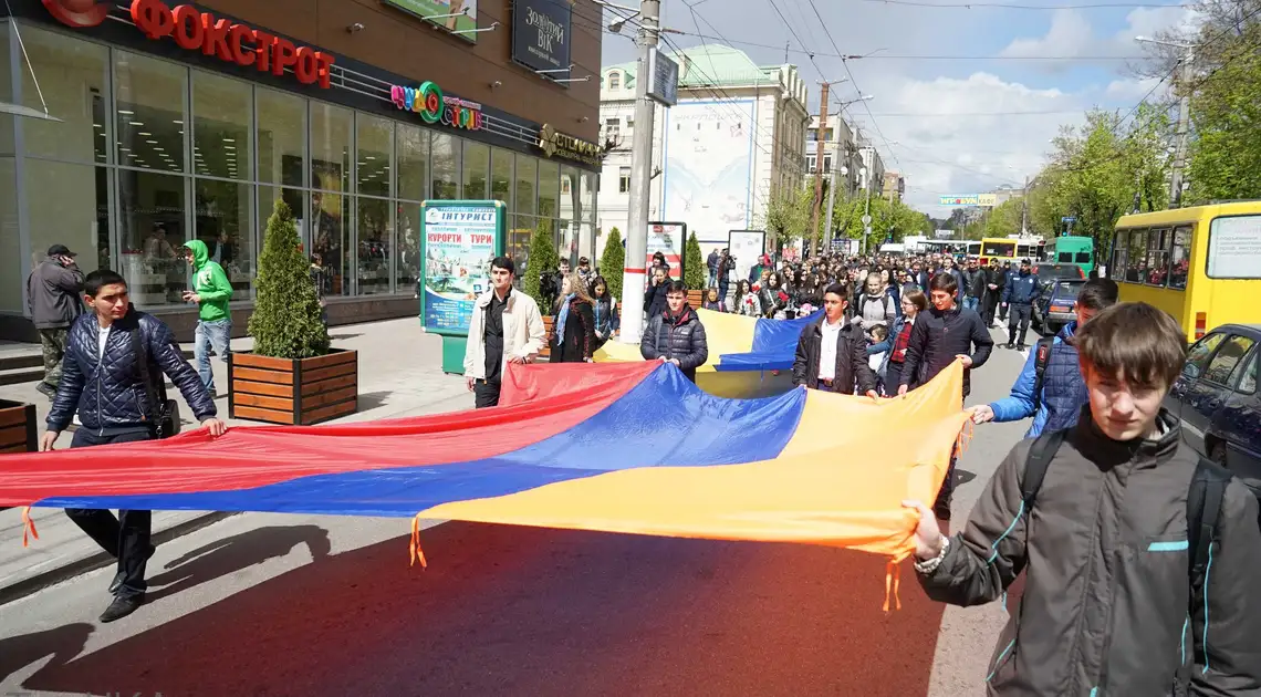 Ні геноциду: у Кропивницькому вшанували пам'ять загиблих вірмен (ФОТОРЕПОРТАЖ) фото 1