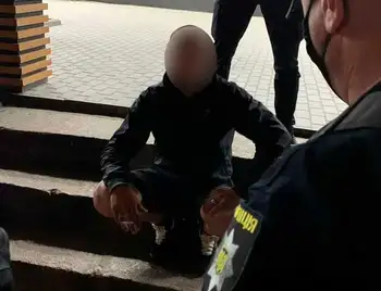У Кропивницькому затримали чоловіка, який побив незнайомця (ФОТО) фото 1