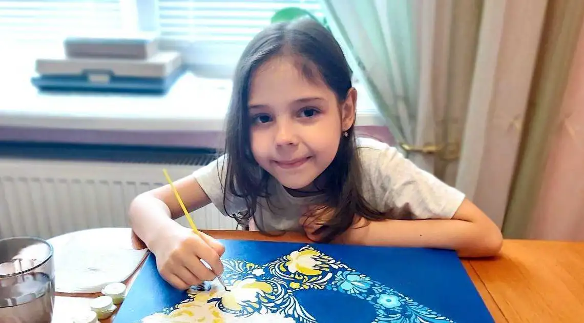 У Кропивницькому діти намалювали картини для благодійного аукціону на підтримку ЗСУ (ФОТО) фото 1