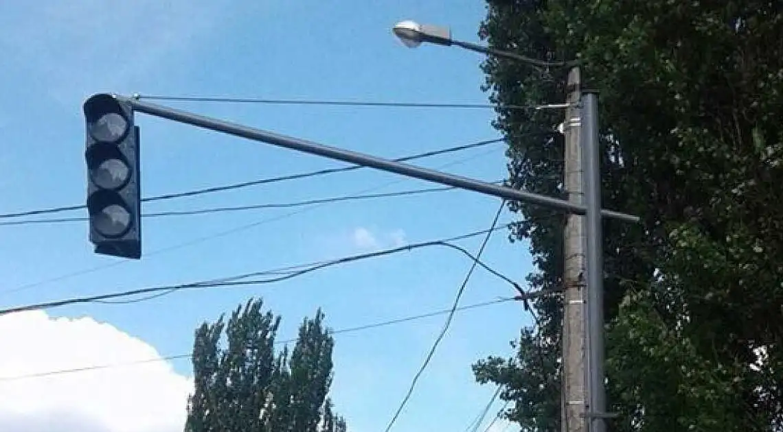У Кропивницькому встановили світлодіодний світлофор з пішохідною кнопкою (ФОТО) фото 1