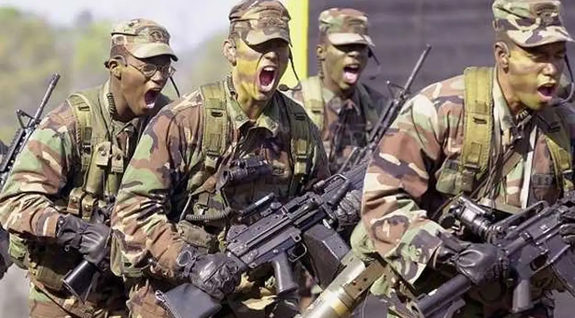 Диверсійні групи бойовиків «ЛНР» за нагороду полюють на «солдатів НАТО» фото 1