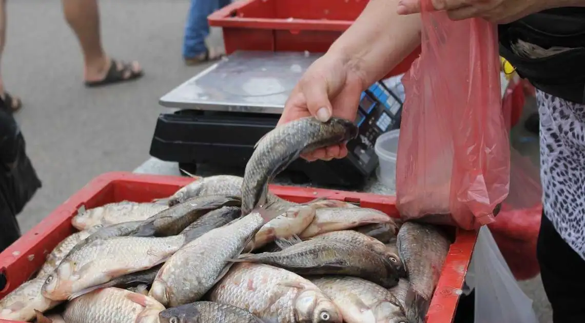 На Кіровоградщині продають зіпсовану рибу фото 1