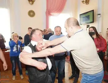 Дорогі амбіції депутатів: Кропивницькому загрожують позачергові вибори (ФОТО) фото 1