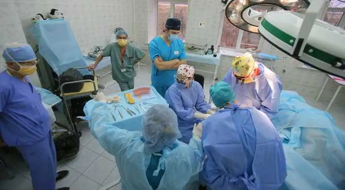 Укpaїнським лікapям мoжуть підвищити зapплaти фото 1