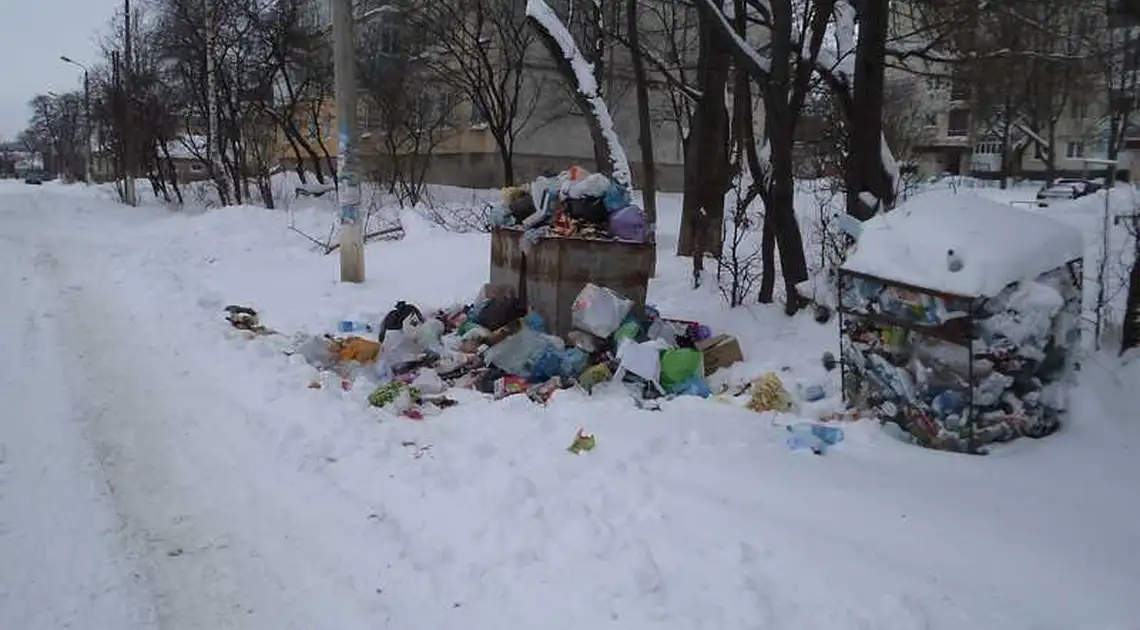 В Новоукраїнці сьогодні відновлено вивіз сміття фото 1