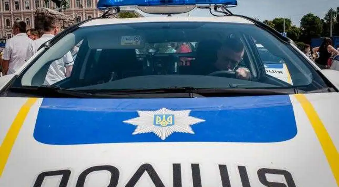 Перегони у Кропивницькому: патрульні наздогнали та затримали п’яну компанію у ВАЗі (ФОТО) фото 1