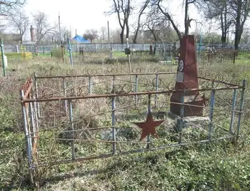 Енергетики Кіровоградщини взялися до відновлення пам'ятників та поховань Великої Вітчизняної фото 1