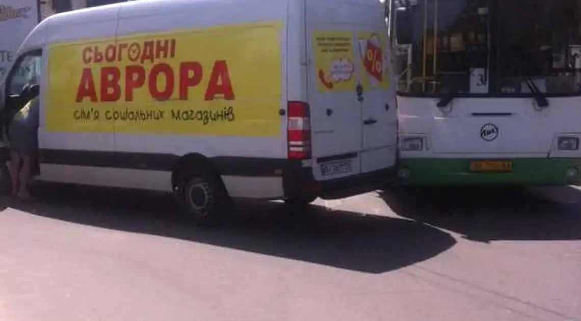 На Кіровоградщині зіткнулись два автобуси (ФОТО) фото 1
