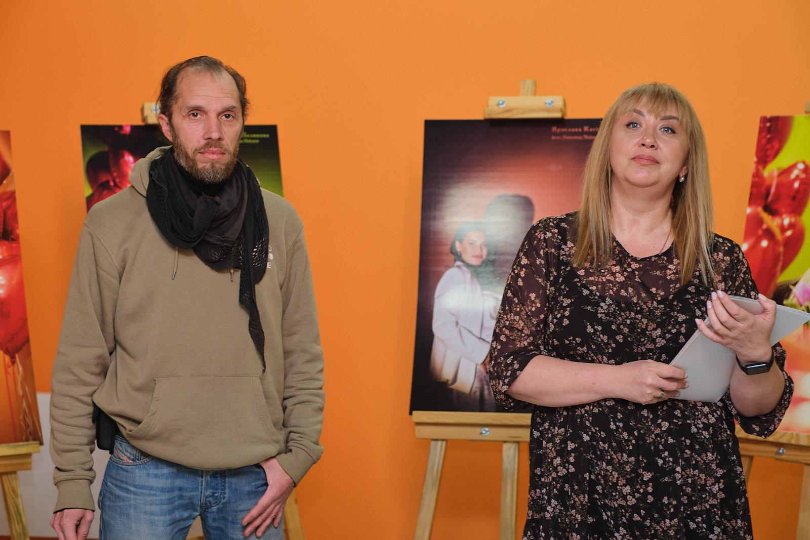 виставка фотопортретів дружин захисників України