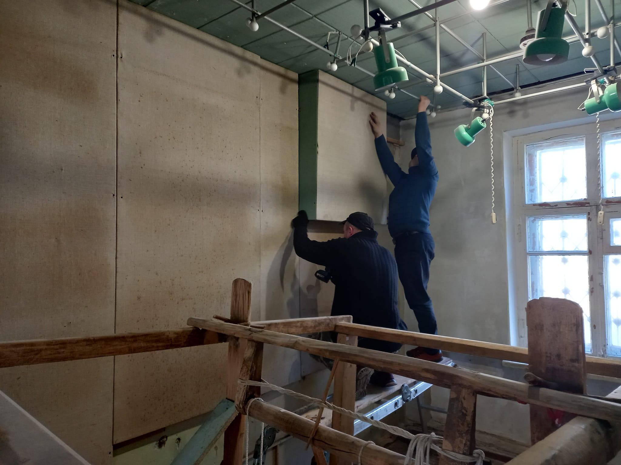 Світловодчани роблять ремонт у музеї