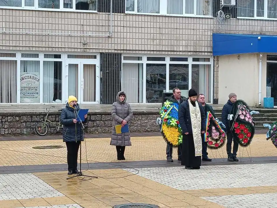 У громаді на Кіровоградщині попрощалися з загиблим військовим (ФОТО)