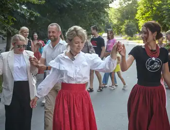 У Кропивницькому "Баба Єлька" провела майстер-клас з народних танців (ФОТО) фото 1