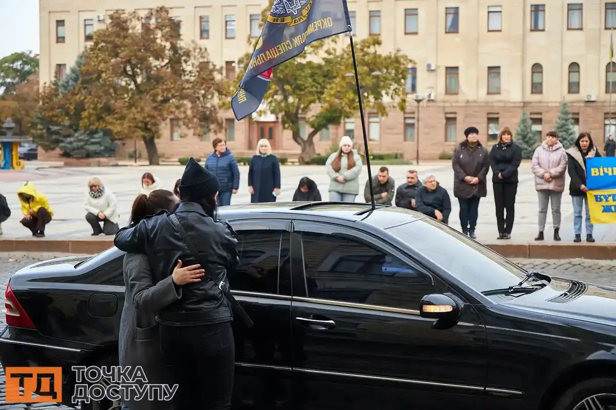 Громада Кропивницького попрощалася з п’ятьма полеглими воїнами.