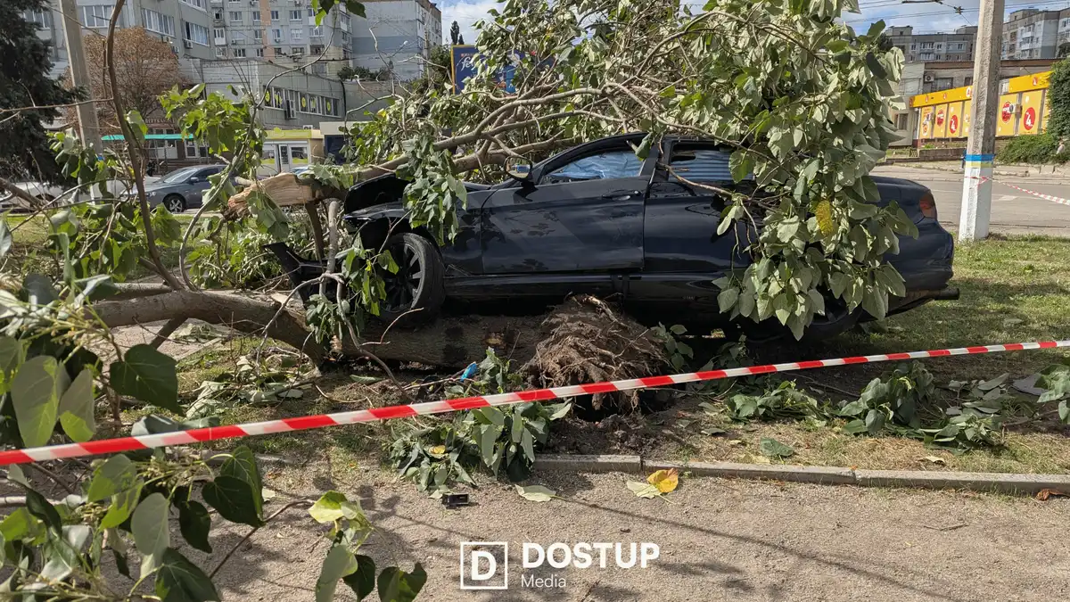 ДТП на площі Богдана Хмельницького 7 вересня