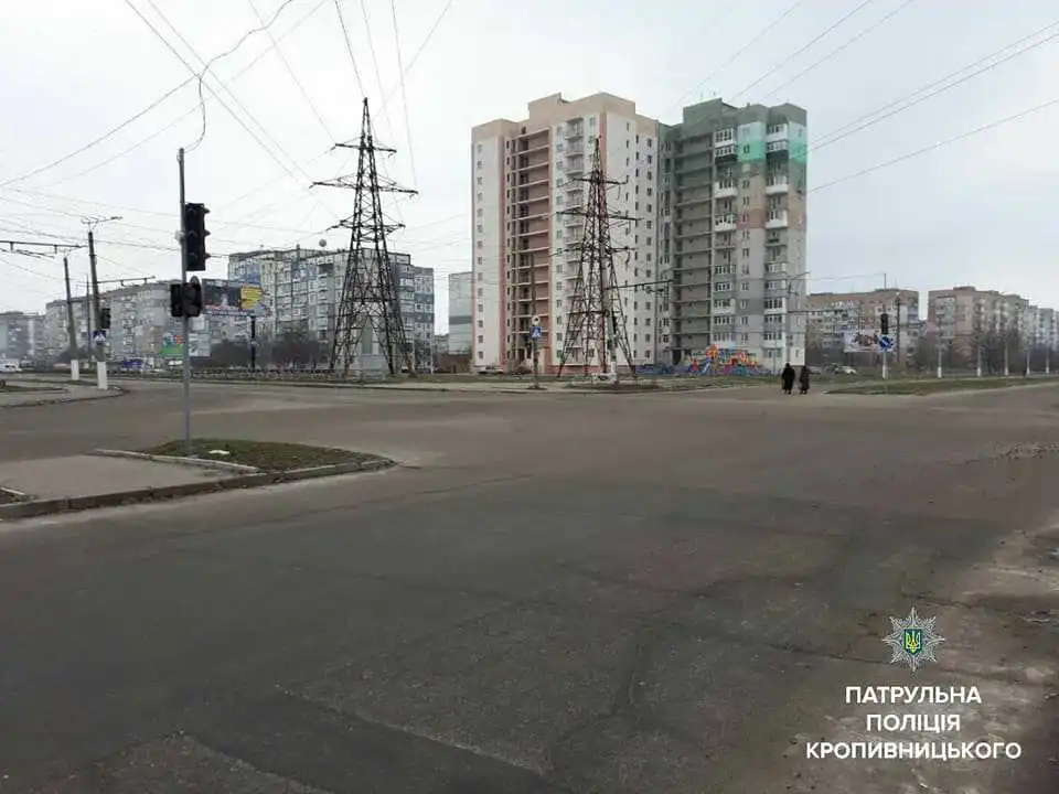 На жвавому перехресті Кропивницького не працює світлофор (ФОТО)