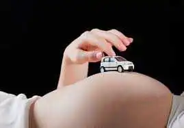 У Кропивницькому вагітну доставили до пологового  під супроводом поліції (ФОТО)