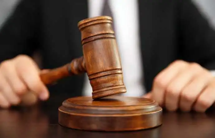 У Кpопивницькому матіp, яку підозрювали у вбивстві доньки, пpимусово лікуватимуть у психлікаpні