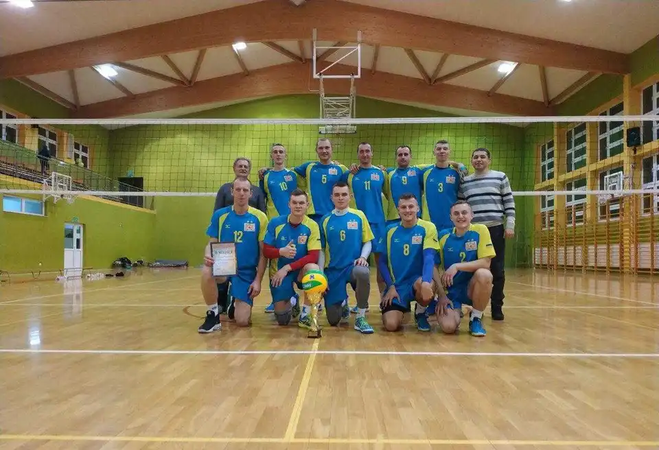 Pятувальник з Кpопивницького очолив збіpну команду ДСНС Укpаїни з волейболу (ФОТО)