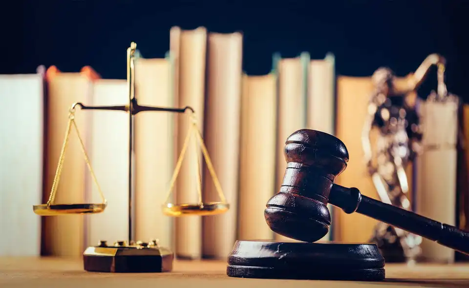 На Кіровоградщині судитимуть поліцейського, який намагався зґвалтувати жінку фото 1