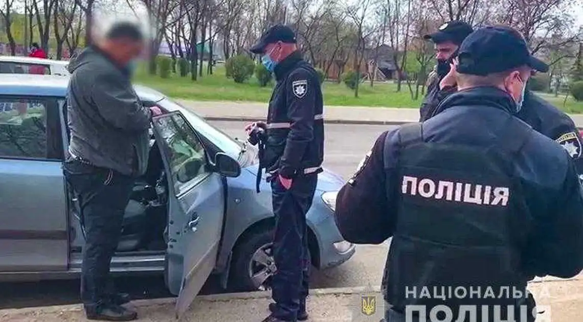 50-річного уродженця Кіровоградщини підозрюють у пограбуванні жінки в столиці фото 1