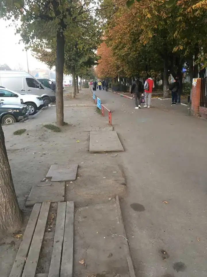 У Кропивницькому неподалік автовокзалу "стихійників" відправили на ринок (ФОТО)