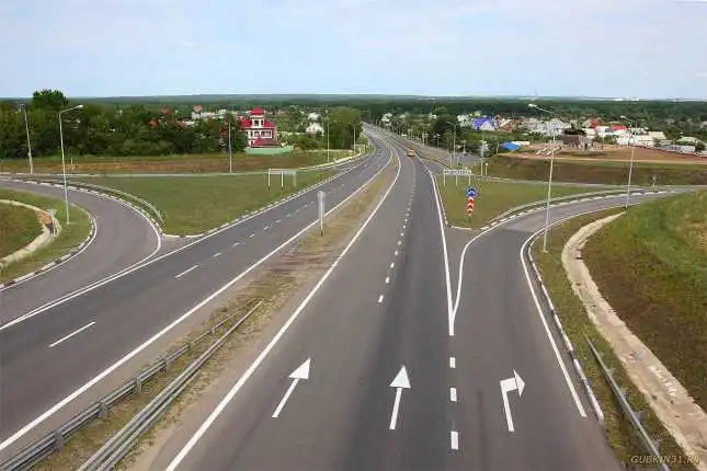 В Україні дозволили звужувати смуги руху на дорогах (ІНФОГРАФІКА)