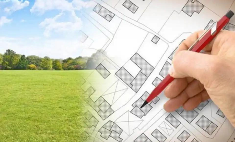 земельні махінації