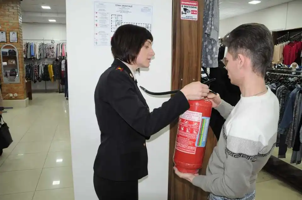 Привид кемеровської трагедії: у Кропивницькому перевірили ТЦ «Барва» (ФОТО)