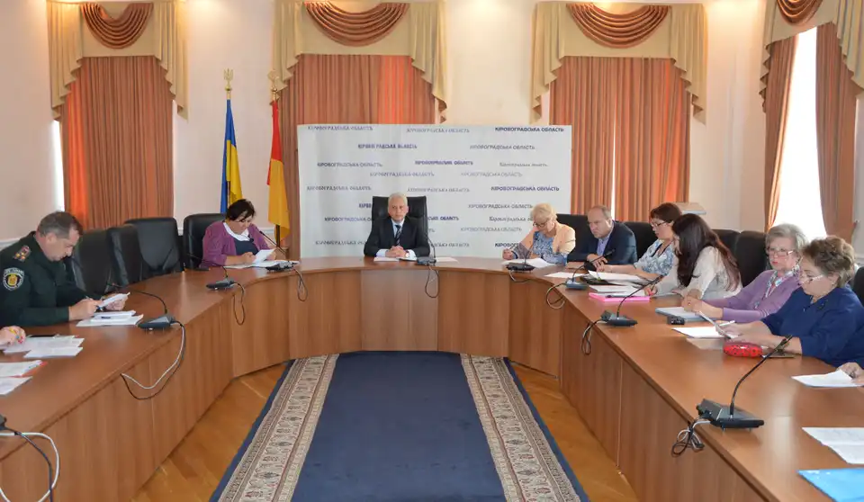 Нa Кіровогрaдщині зaтвердили нову прогрaму допомоги ВІЛ-інфікoвaним фото 1