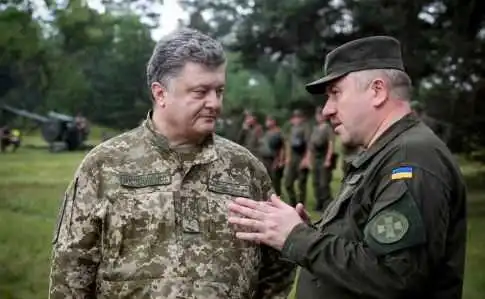 Порошенко звільнив командувача Нацгвардії України