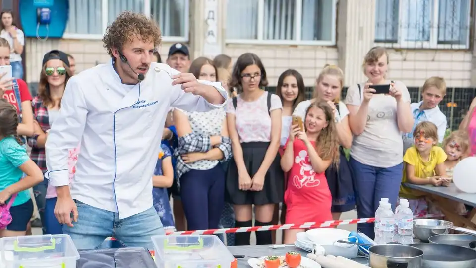 Кулінар Євген Клопотенко: Про те, як зробити шкільні обіди смачними та нову кулінарну книгу (ФОТО)