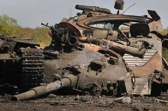 АТО: атака у Пісках та «власноруч» знищені танки «ДНР» (ВІДЕО)