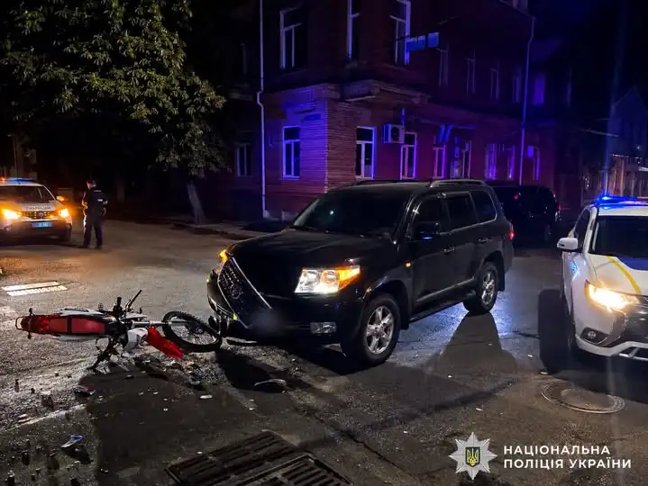 ДТП у центрі Кропивницького 8 серпня: травми отримали двоє підлітків
