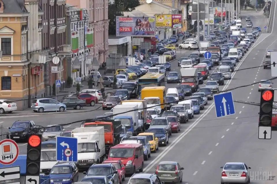 В Україні набули чинності нові правила парковки фото 1