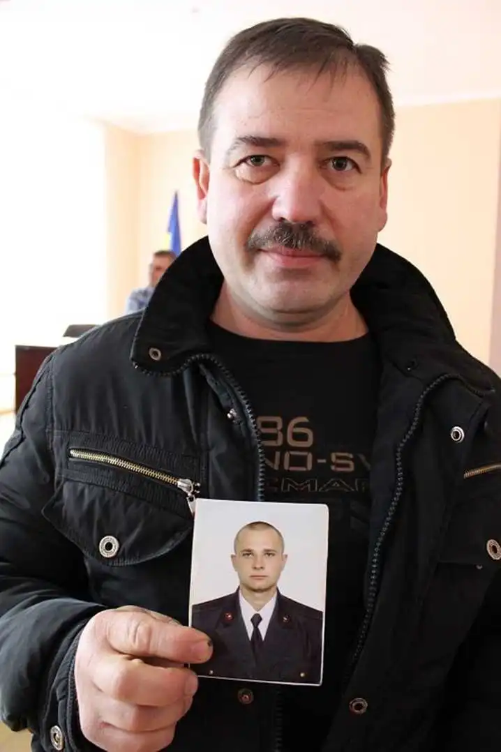 Батько загиблого десантника з Кіровоградщини сьогодні виступив у Запорізькому військовому госпіталі  фото 1