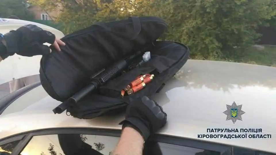 У Кропивницькому затримали чоловіків, які влаштували стрілянину (ФОТО)