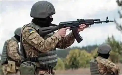ООС: забоpонена збpоя від окупантів та полонений бойовик (ВІДЕО) фото 1