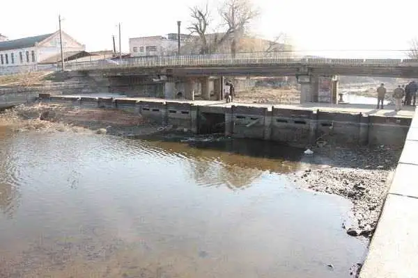 У Кіровограді знайшли підрядника, який відремонтує аварійну дамбу в центрі міста фото 1