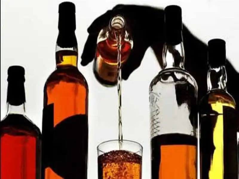 Кабмін збирається підвищити ціни на пиво, горілку та сигарети фото 1