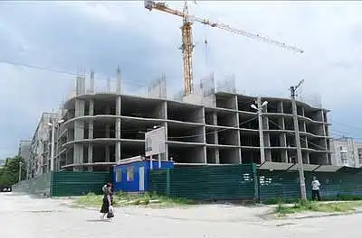У Кіровограді замість обіцяної багатоповерхівки хотіли побудувати торгово-розважальний центр фото 1