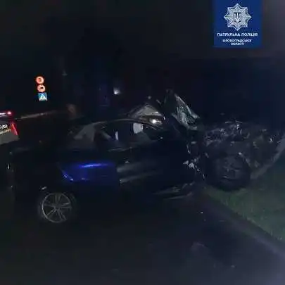 У Кропивницькому зіткнулися мікроавтобус та легковик (ФОТО)