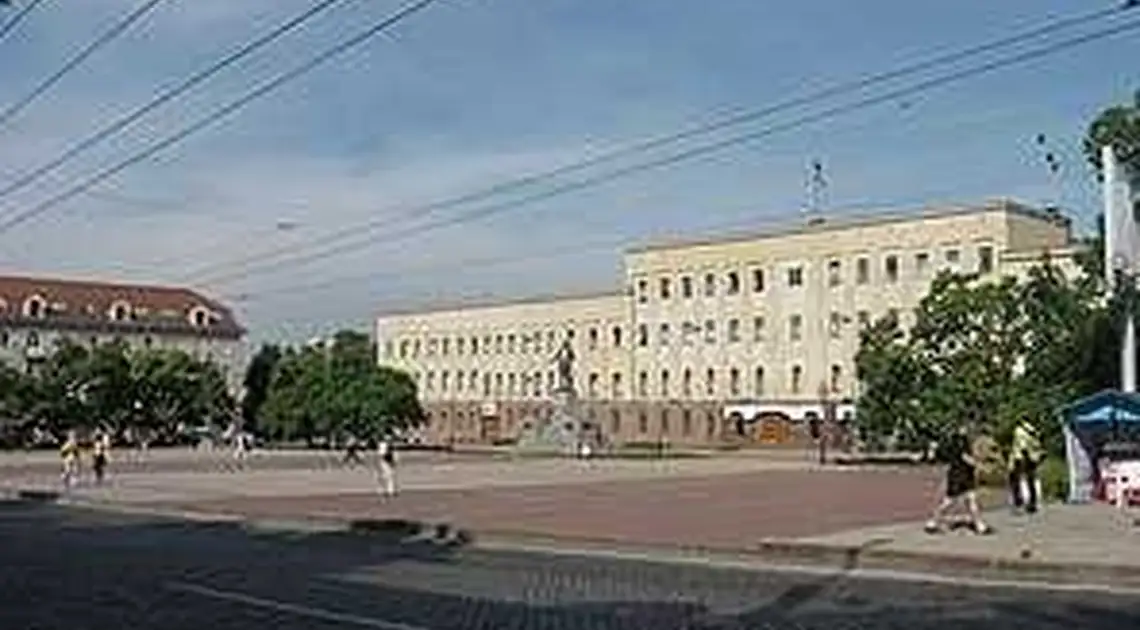 У Кропивницькому невідома особа повідомила про мінування площі Героїв Майдану (ОНОВЛЕНО) фото 1